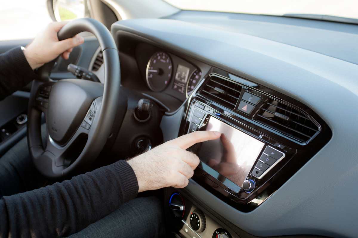 Come aggiungere nuove applicazioni Android Auto